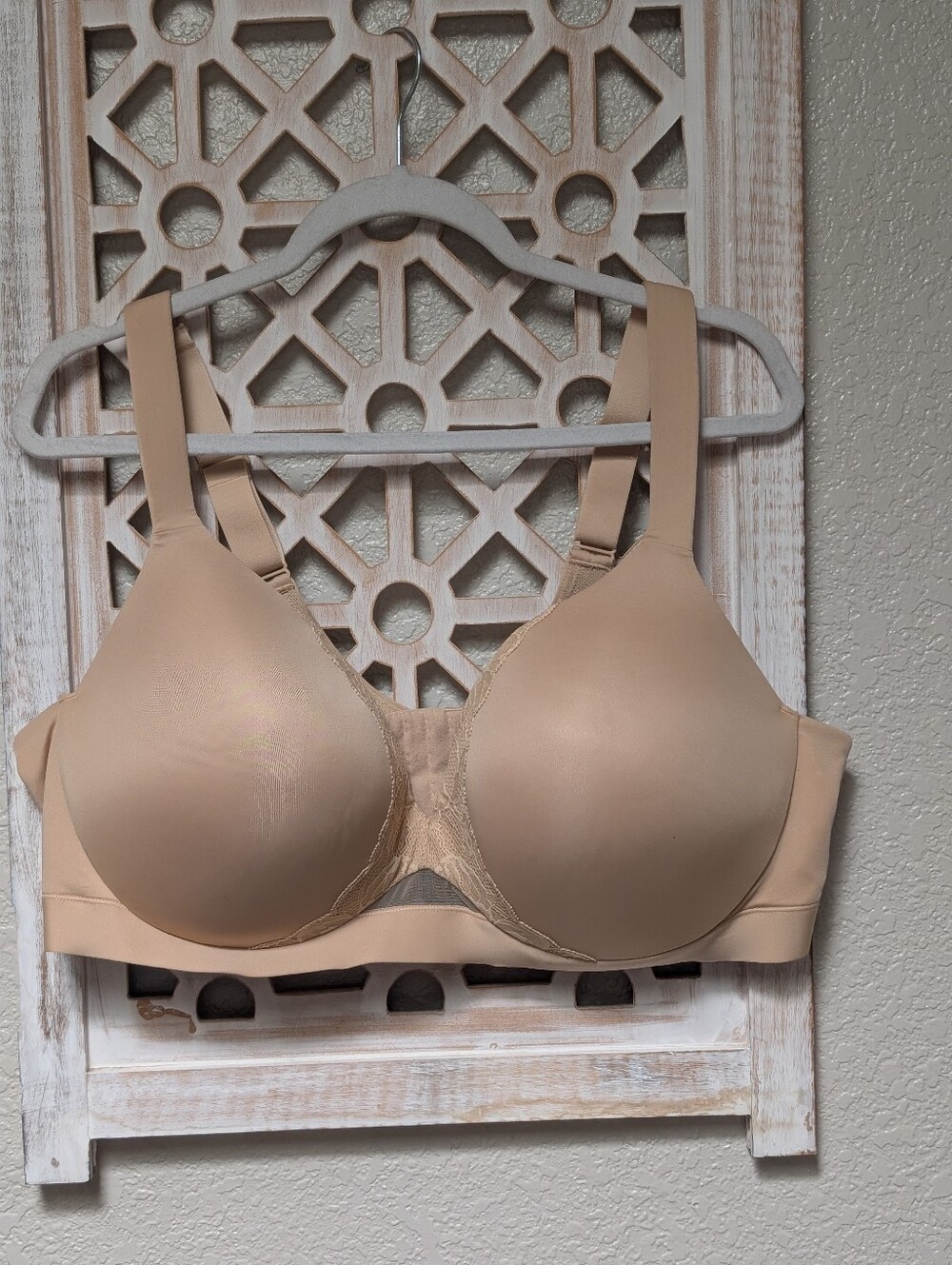 Cacique lightly lined plunge bra beige plus size 46DD underwire basic classic